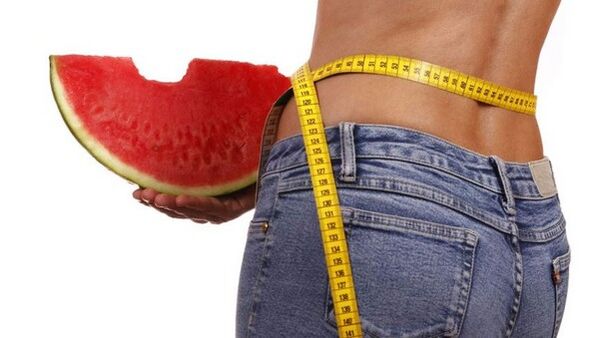 การกินแตงโมช่วยให้คุณลดน้ำหนักได้ 5 กิโลกรัมอย่างรวดเร็วในหนึ่งสัปดาห์